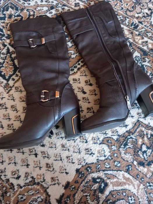 Сапоги женские!!