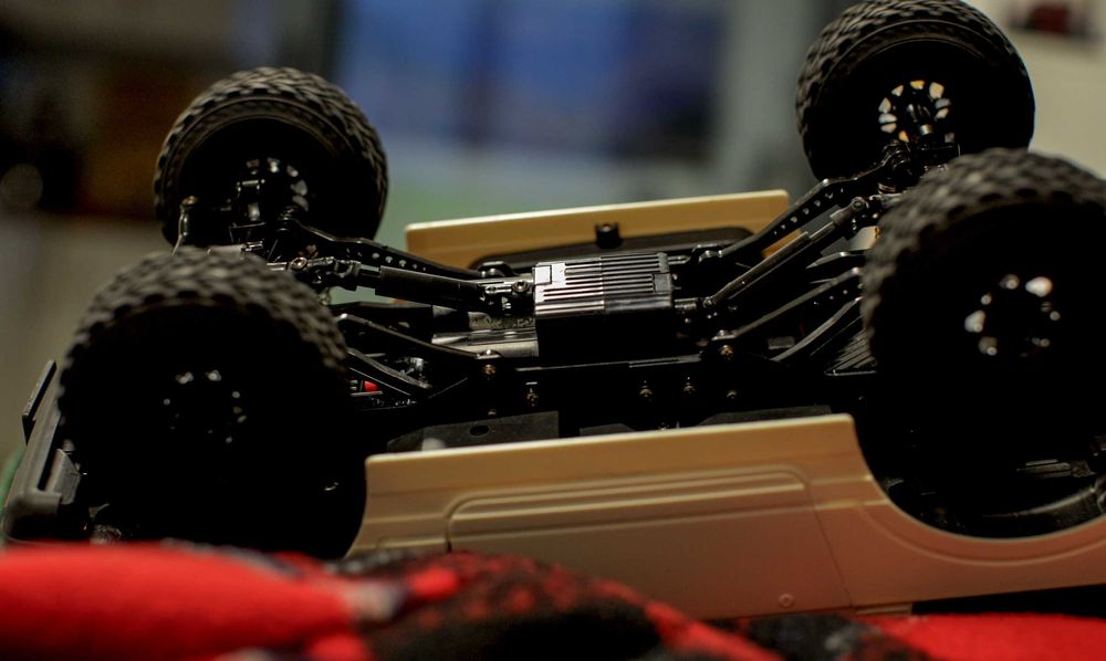 masina cu telecomanda Suzuki Samurai scara 1:10