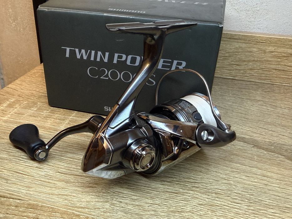 Shimano Twin Power C2000S