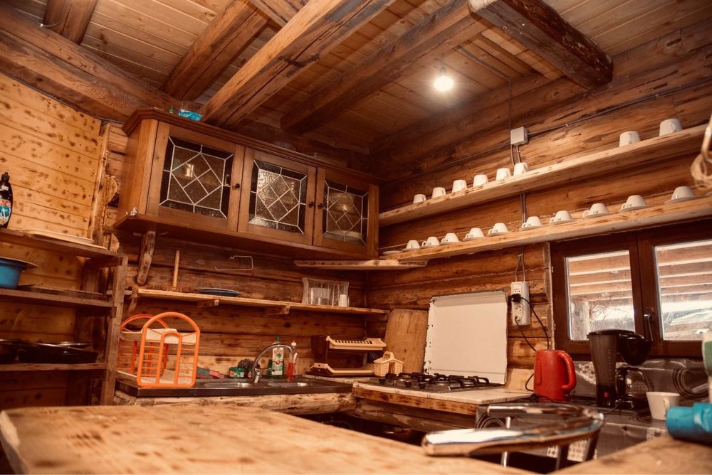 Cabana de inchiriat 28pers cu jacuzzi inclus