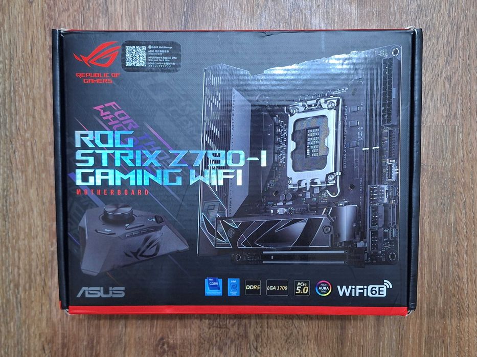 Placa de baza ASUS ROG STRIX Z790-I GAMING WIFI cu toate accesoriile