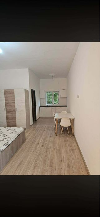 Garsoniere de inchiriat