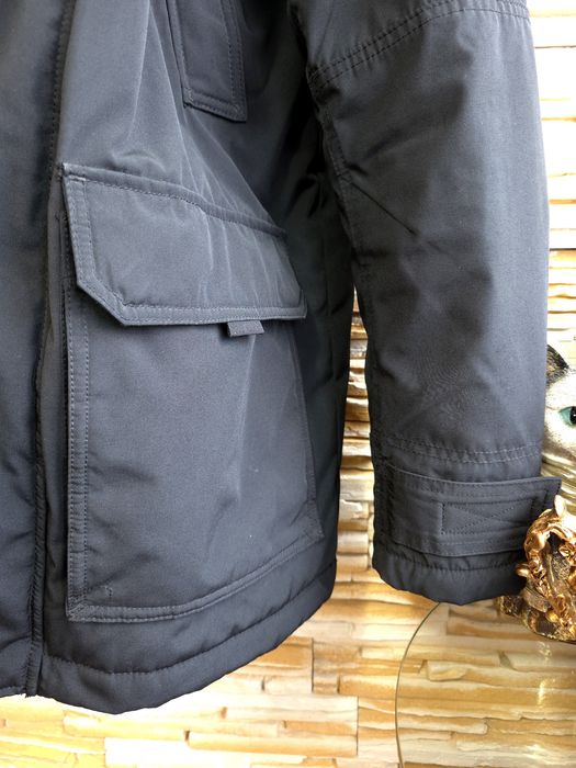 Geaca Tommy,marime S,ca noua,impecabila,superba