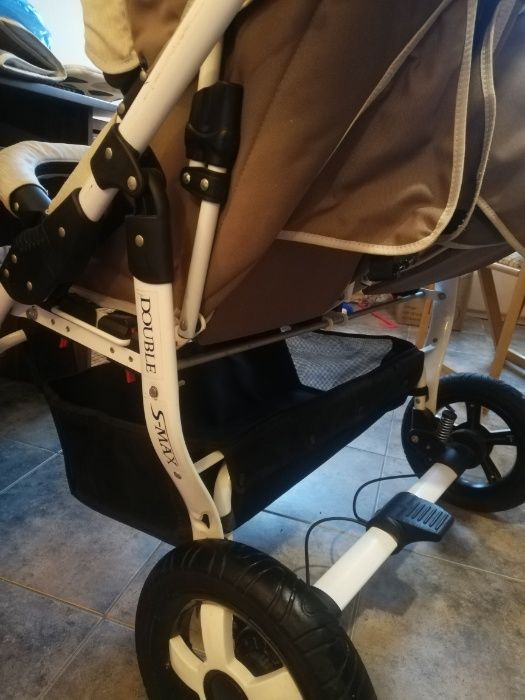 Бебешка количка БЛИЗНАЦИ