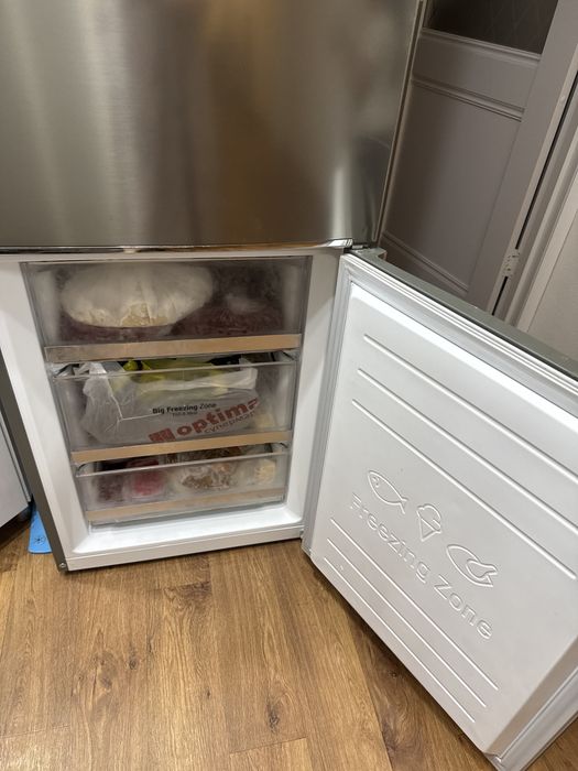 Холодильник серый в отличном состоянии