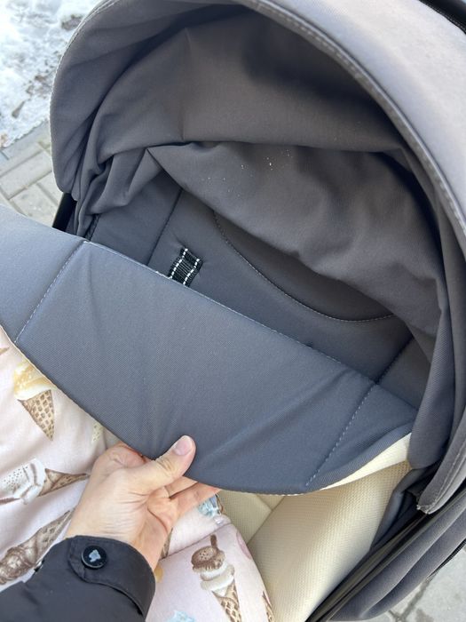 Коляска прогулочная