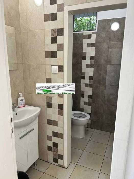 Дава се под наем Магазин в Пловдив, Кючук Париж - 60 кв.м за 548.25 € - Снимка #4