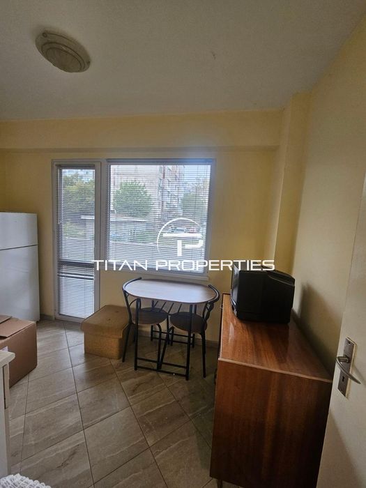 Дава се под наем Едностаен апартамент в Бургас, Меден рудник - зона А - 45 кв.м за 255 € - Снимка #3