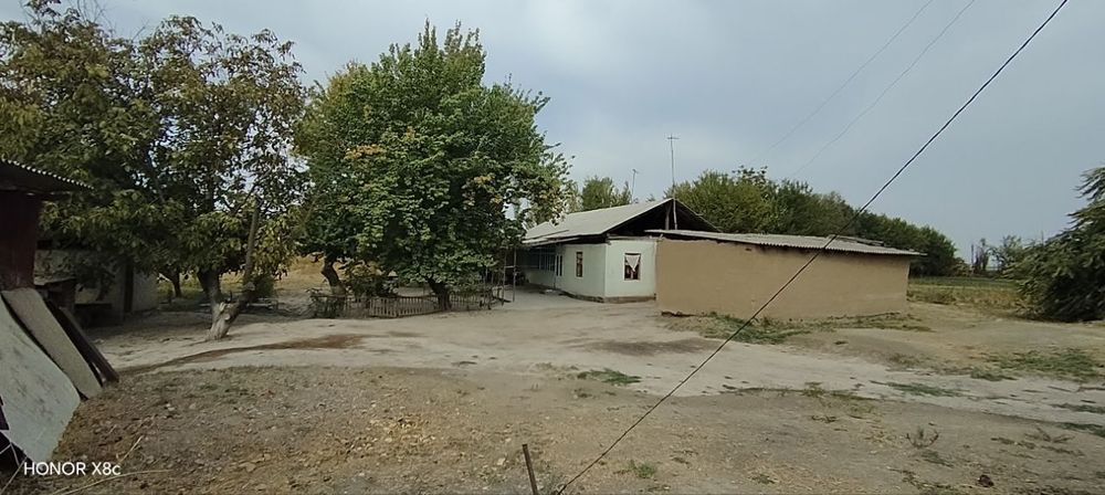 Shoshilinch! Uy sotilаdi arzon narxda