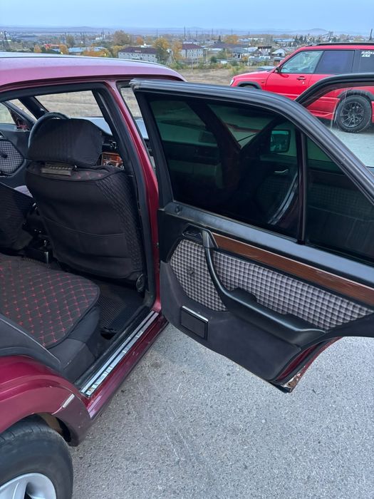Mercedes-Benz 300E 3.0 Автомат