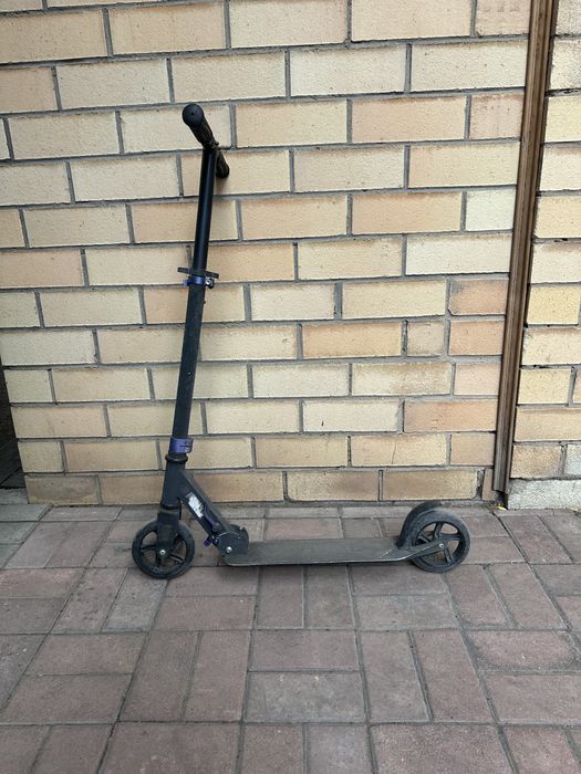 Продам детский самокат !