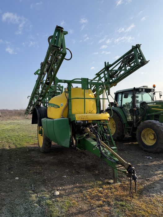 John deere M732i