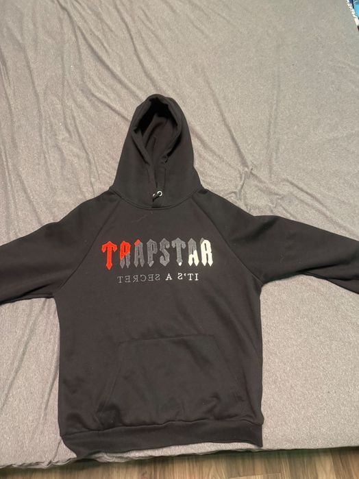 trapstar суичер