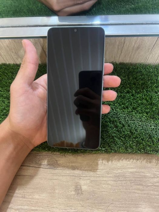 Redmi 13 C iwlawi yaxwi kar dak bo aybi qralari qrilgan joyi bor 128gb