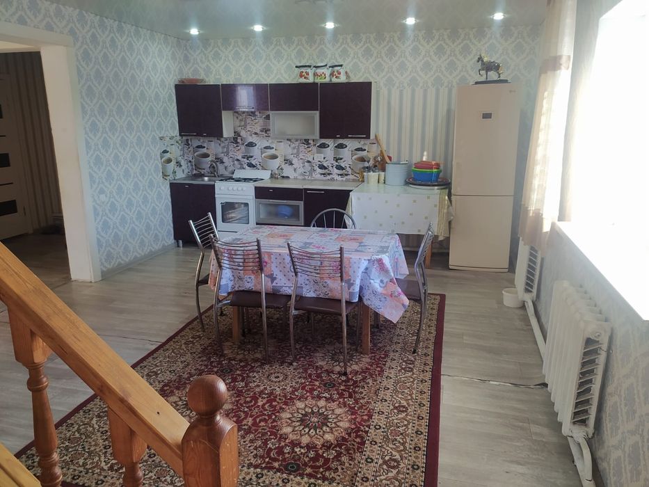 Продам коттедж (мансардный)