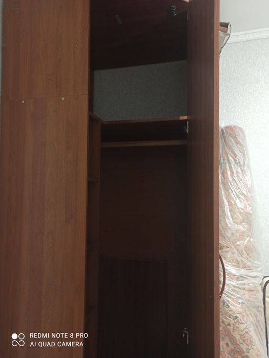 Угловой плательный шифонер