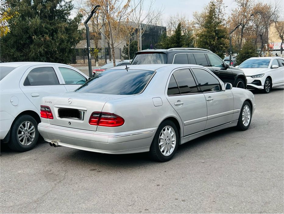 W 210 Restayling sotiladi