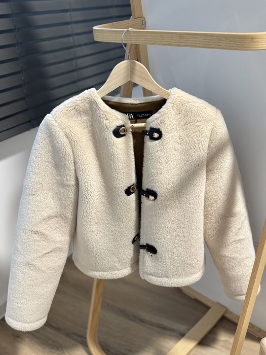 Дамско яке ZARA – тип teddy / еко пух
