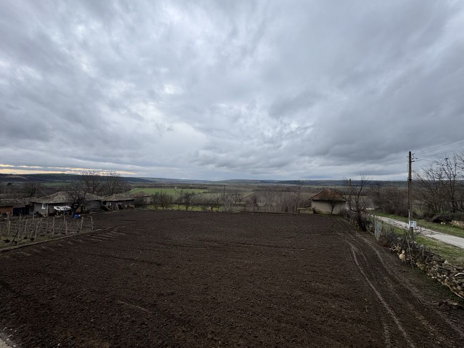 Продавам къща в Село Белцов