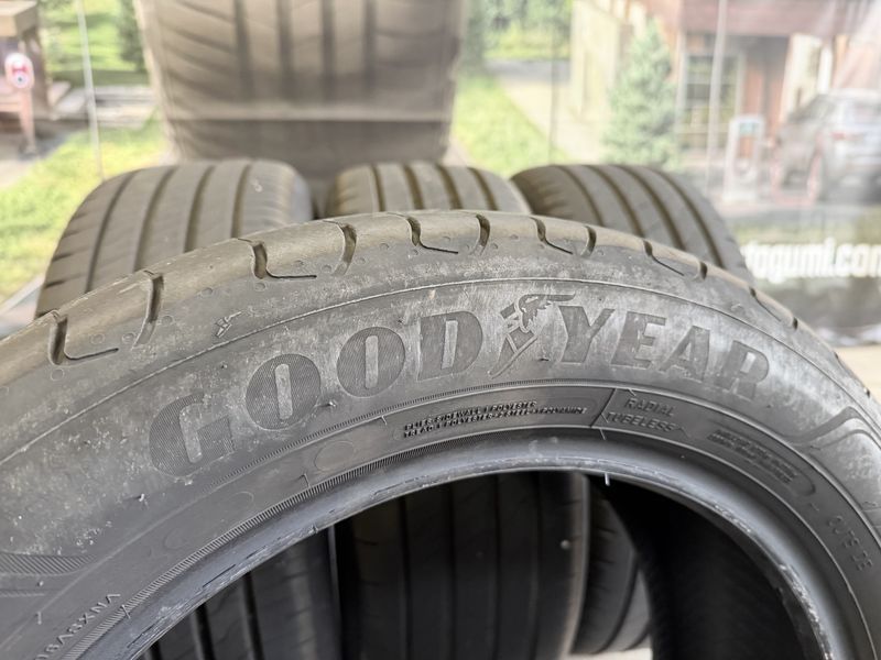 215/55/17 GOODYEAR 4бр