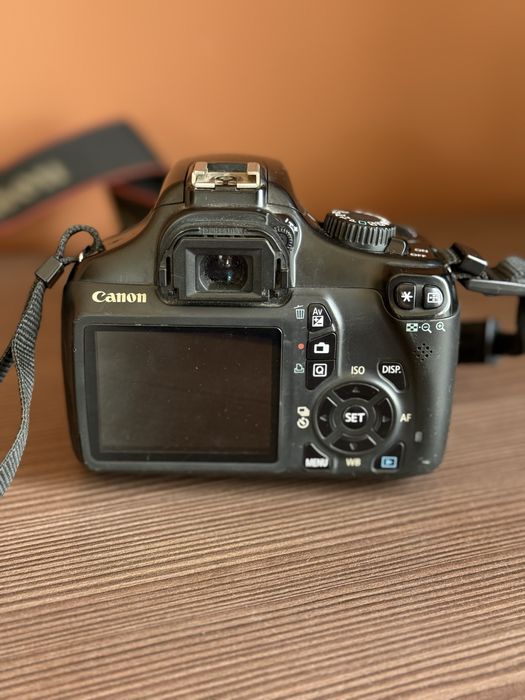 Фотоаппарат Canon EOS 1100D