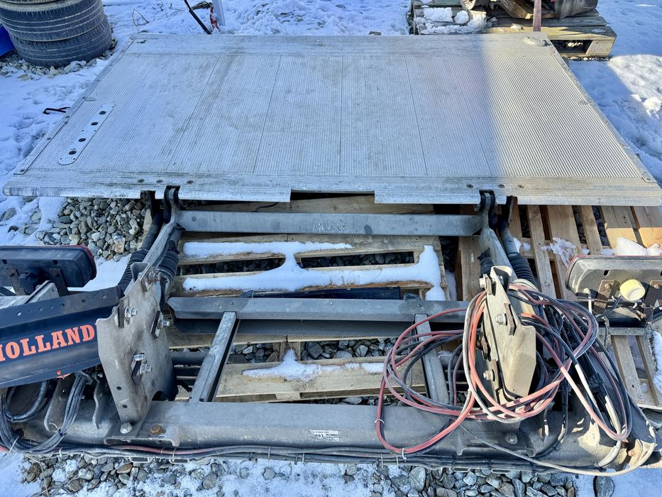 Oblon/ lift hidraulic 24V  de la 7.5T in sus