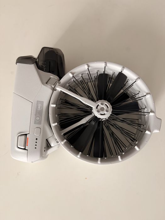 Drona DJI FLIP varianta standard