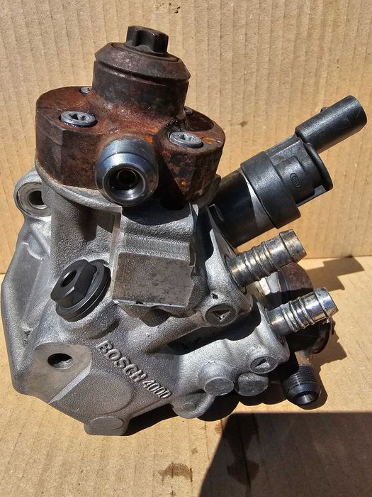 Pompă înaltă presiune BMW f01 f10 N57D30A 3.0d  Cod: 0 445 010 617