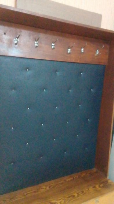 Срочно продается Шкаф вешалки