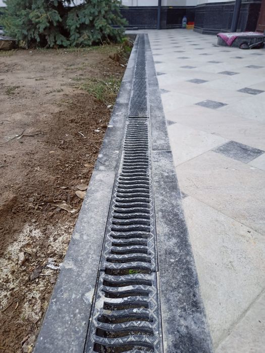 Бусчатка ва кафелли йолаклар учун копкогли лоток ва траплар.