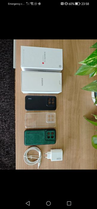 Vând telefon xiaomi 14  512gb