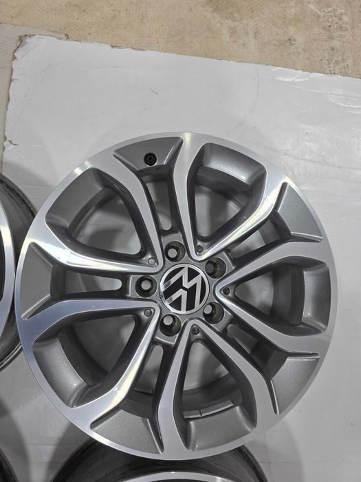 Jante 17 originale pt VW Passat T-Roc Skoda Kodiaq Karoq Octavia Superb 7J et48.5 5x112