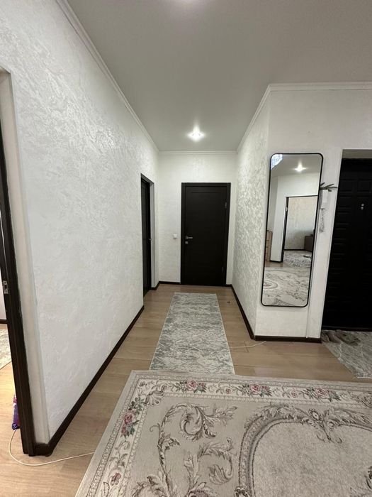 Продам квартиру в 10мкрн 25 доме