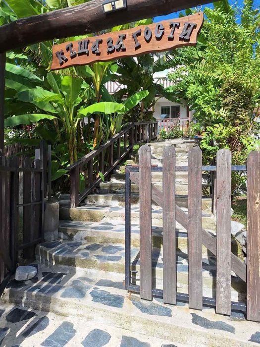 Продава къща в с. Ощава, общ. Сандански