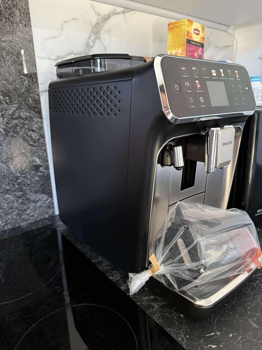 Philips latte go seria 5500 cel din inox !