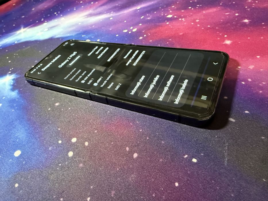 Samsung Galaxy Z Flip 5 , 512GB , Negru , In stare buna .