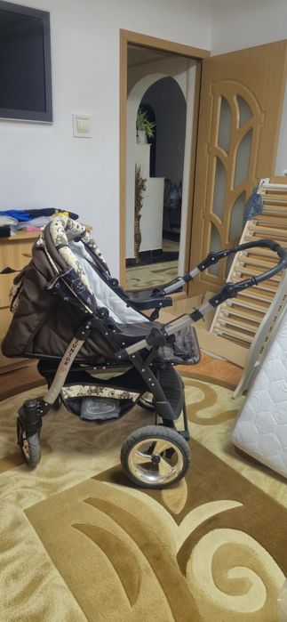Cărucior, scoica,  landou