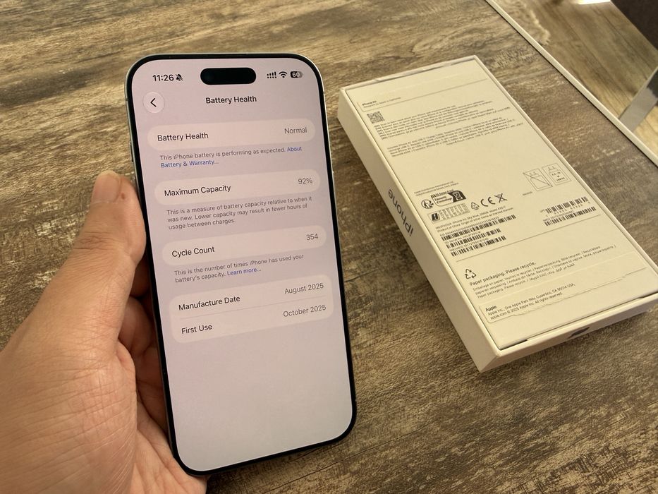 iPhone Air 256GB Sky Blue – отлично състояние, батерия 92%