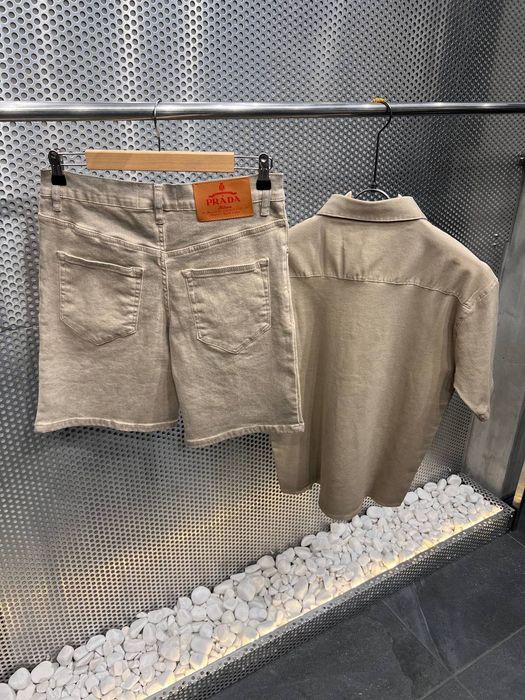 Compleu bărbați Prada