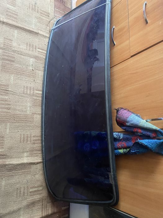 Продам заднее стекло ваз 2107