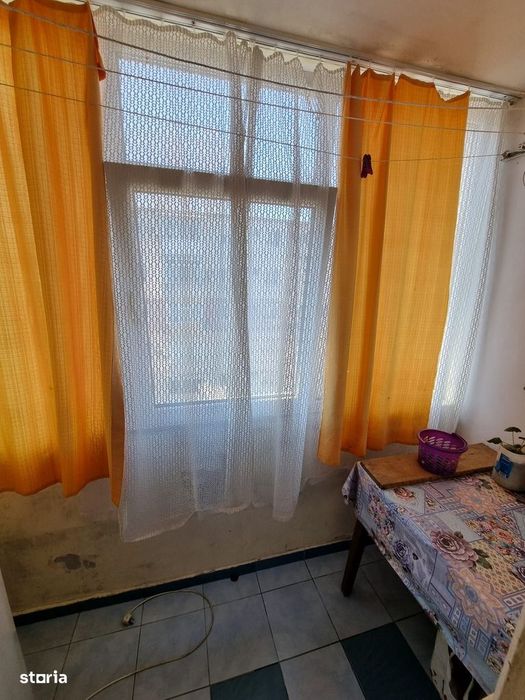 KM 4-5 PIATA-apartament 3 camere cu gaze