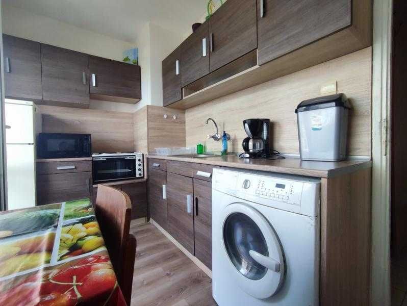 Дава се под наем Двустаен апартамент в Бургас, Братя Миладинови - 70 кв.м за 398.82 € - Снимка #1