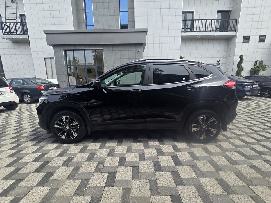 Tracker premier plus 2025