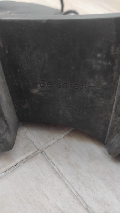 Ботинки для девочки 37р