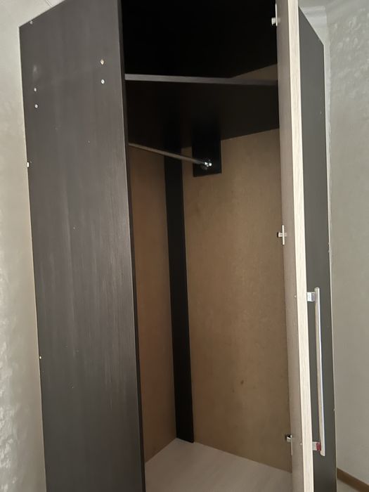 Шкаф в прихожую угловой