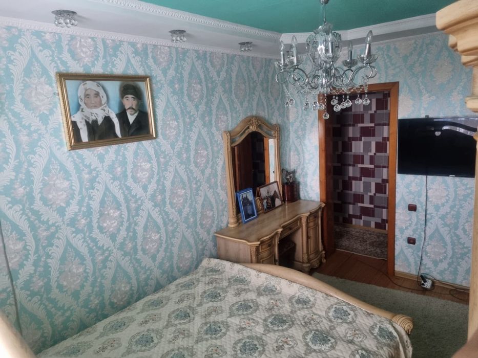 Продам два дома в одном участке