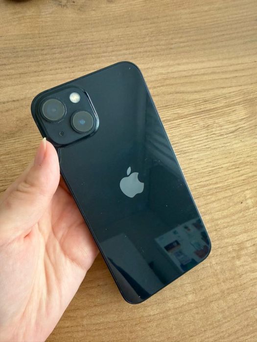 Продам iphone 13