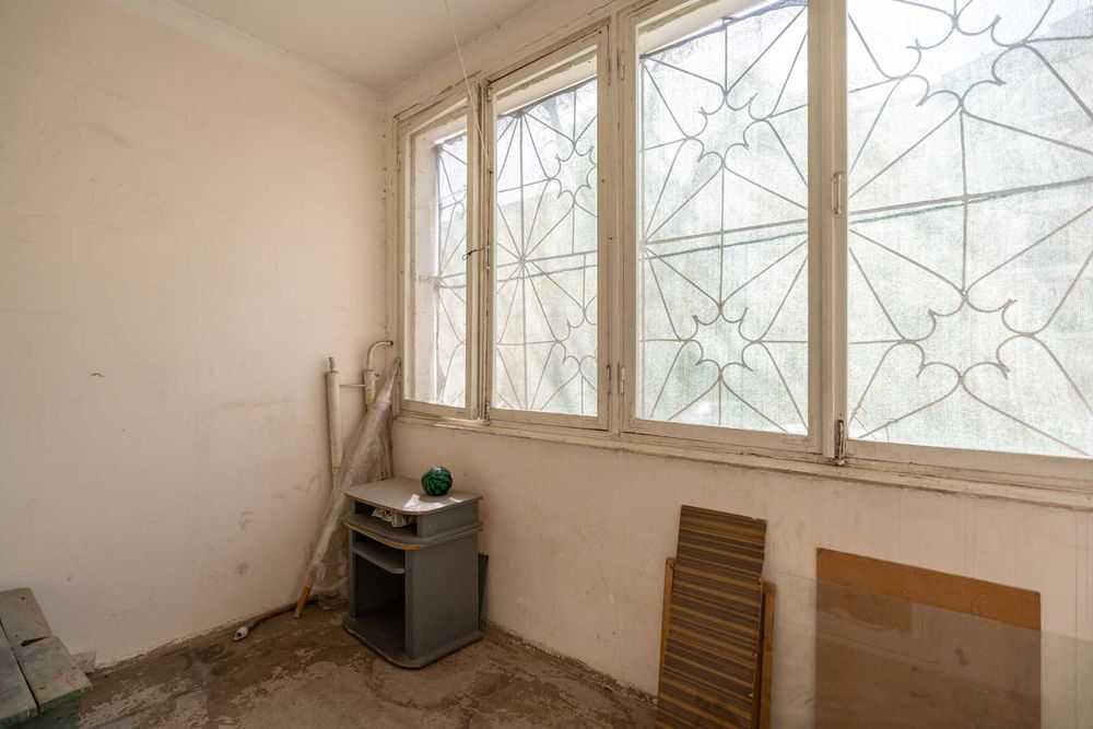 Panelniy Ohangrabo 2 Hona 1 Etaj No turarga mos kvartira sotiladi