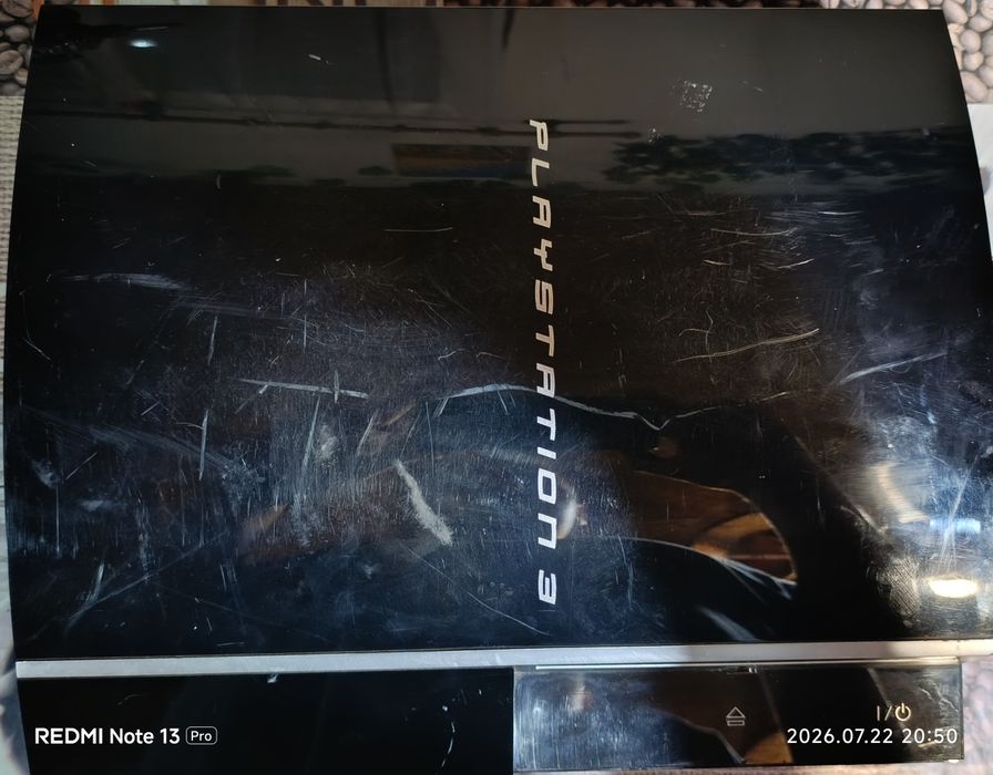 2 бр. Sony PlayStation 3 (CECHL04 и CECH-2004B) – с неизвестно състояние