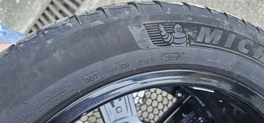 Гуми 275/45/20 зимни 175€